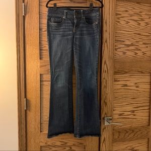 American Eagle Original Boot Cut Jeans - size 8
